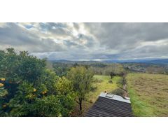 ¡Descubre el hogar de tus sueños en este impresionante chalet independiente!
