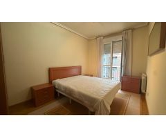 Piso amplio con posibilidad de garaje en el centro de Orense para entrar a vivir