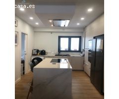 ¡Oportunidad única en Bahía Blanca! Vivienda de lujo completamente reformada