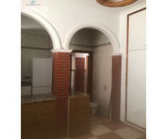 ¡Oportunidad en el corazón de Cádiz! Piso a escasos metros de la Catedral