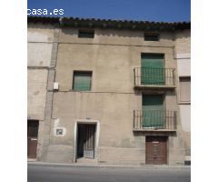 Casa con terreno en venta