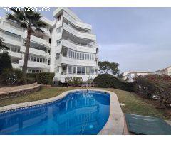 OPORTUNIDAD-PISO CON VISTAS AL MAR CON APARCAMIENTO, TRASTERO Y PISCINA COMUNITARIA