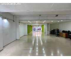 LOCAL COMERCIAL CON POSIBILIDAD DE CAMBIO DE USO