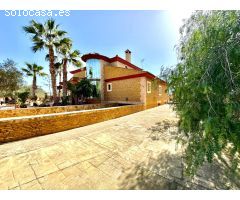 FINCA DE LUJO DE 500M2 DE CASA, BOX Y RECIENTO HIPICO, CON NAVE DE 300 METROS MUY BIEN UBICADA