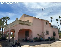 Bienvenido al chalet de tus sueños en Alzabares