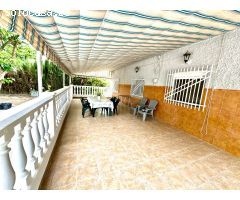CHALET EN BUEN ESTADO EN LA ZONA DE CACHAPET DE CREVILLENTE CON 2 NAVES