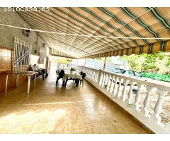 CHALET EN BUEN ESTADO EN LA ZONA DE CACHAPET DE CREVILLENTE CON 2 NAVES