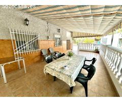 CHALET EN BUEN ESTADO EN LA ZONA DE CACHAPET DE CREVILLENTE CON 2 NAVES