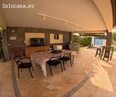 SI BUSCA ALGO EXCLUSIVO AQUI TE PRESENTAMOS ESTE MAGNIFICO CHALET EN LA ZONA DE PERLETA!!!!