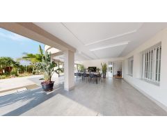 SI BUSCA ALGO EXCLUSIVO AQUI TE PRESENTAMOS ESTE MAGNIFICO CHALET EN LA ZONA DE PERLETA!!!!