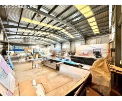 NAVE INDUSTRIAL DE 600M2,  SEMI-NUEVA EN MUY BUEN ESTADO CON PARCELA PRIVADA DE 400M2