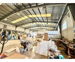 NAVE INDUSTRIAL DE 600M2,  SEMI-NUEVA EN MUY BUEN ESTADO CON PARCELA PRIVADA DE 400M2