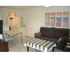 ALQUILER POR TEMPORADAS EN LOS BOLICHES, FUENGIROLA.  2 DORMITORIOS, JARDINES Y PISCINA.