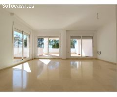 Gran piso con posibilidad de 4 dormitorios y amplias terrazas en Torrox