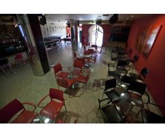 Pub en pleno funcionamiento en venta en Quintanar del Rey.