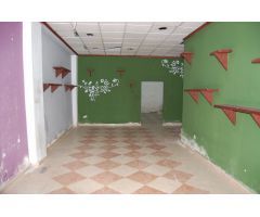LOCAL DE 100M2 PARA REFORMAR, EN ZONA FERIA .