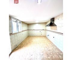 CASA INDEPENDIENTE EN BARRIO STA TERESA