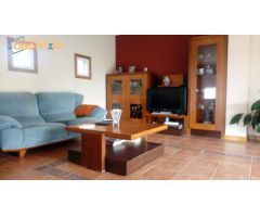 CHALET DE PIEDRA DE 4 DORMITORIOS