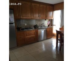 CASA  CON TERRAZA Y  BAJO PARA VARIOS COCHES