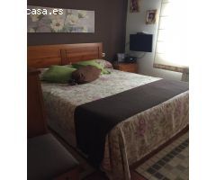 CASA  CON TERRAZA Y  BAJO PARA VARIOS COCHES