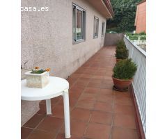 CASA  CON TERRAZA Y  BAJO PARA VARIOS COCHES