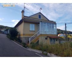 CASA CON GARAJE CERCA DE LA PLAYA EN CANGAS