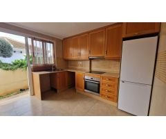 Dúplex espacioso, 3 dormitorios, 2 baños, solárium, garaje, piscina, en Los Montesinos