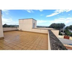 Dúplex espacioso, 3 dormitorios, 2 baños, solárium, garaje, piscina, en Los Montesinos