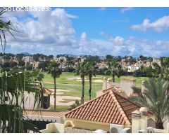 Fantástico Atico, 2 dormitorios, 2 baños, solárium, plaza de aparcamiento, piscina, en Roda Golf