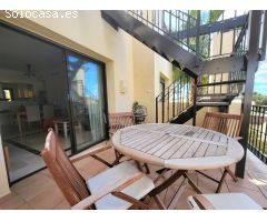 Fantástico Atico, 2 dormitorios, 2 baños, solárium, plaza de aparcamiento, piscina, en Roda Golf