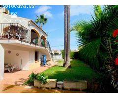 Villa con 2 viviendas independientes a tan solo 2 km de la famosa playa de Arenal, Javea.