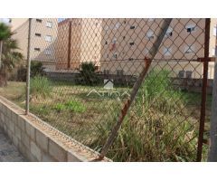 Parcela de 550 m2 situada en 3ª línea de la playa de Bellreguard,