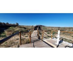 Parcela de 550 m2 situada en 3ª línea de la playa de Bellreguard,
