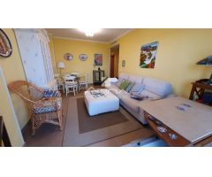 Apartamento con vistas abiertas al mar situado en 1ª línea playa Daimús
