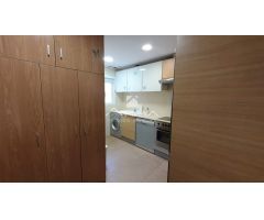 Apartamento con vistas abiertas al mar situado en 1ª línea playa Daimús