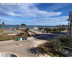 Apartamento con vistas abiertas al mar Mediterraneo situado en 1ª línea playa Daimús