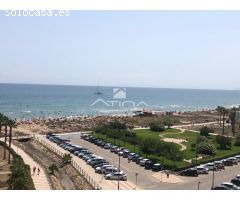 Apartamento con vistas abiertas al mar Mediterraneo situado en 1ª línea playa Daimús