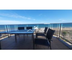 Encantador apartamento vistas al par situado en 1ª línea playa Guardamar de la Safor