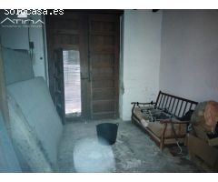 Gran casa en esquina con múltiples accesos en LAlqueria de la Comtessa