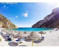 Residencial Atenas-82 situado en Cala Blanca, Jávea  ¡A solo 50 metros del mar!