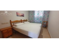 Apartamento con vistas abiertas al mar situado en primera  línea de la playa de Bellreguard