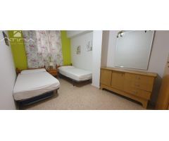 Apartamento con vistas abiertas al mar situado en primera  línea de la playa de Bellreguard