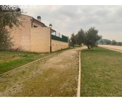 Se vende parcela en el pueblo de Salas Bajas.