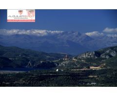 Se vende casa nueva en el Somontano, cerca de Torreciudad con excelentes vistas a la montaña.