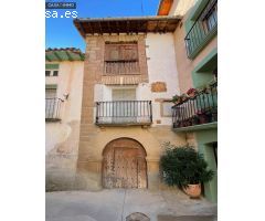 Se vende casa con corral en el pueblo de Colungo (Huesca)..