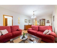 Chalet con casa de invitados en segunda línea de playa de Aguadulce (Roquetas de Mar - Almería)