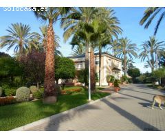 !!! PRECIOSO CHALET EN HUERTO DE PALMERAS !!! TOTALMENTE EQUIPADO !!!