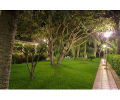 !!! PRECIOSO CHALET EN HUERTO DE PALMERAS !!! TOTALMENTE EQUIPADO !!!