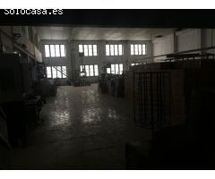 !!! Nave industrial o comercial en el centro de carrus  !!!! Avd . Libertad !!!