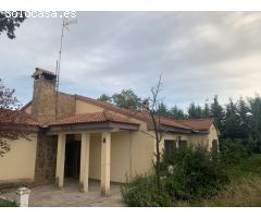 Chalet en Venta en Maello, Ávila